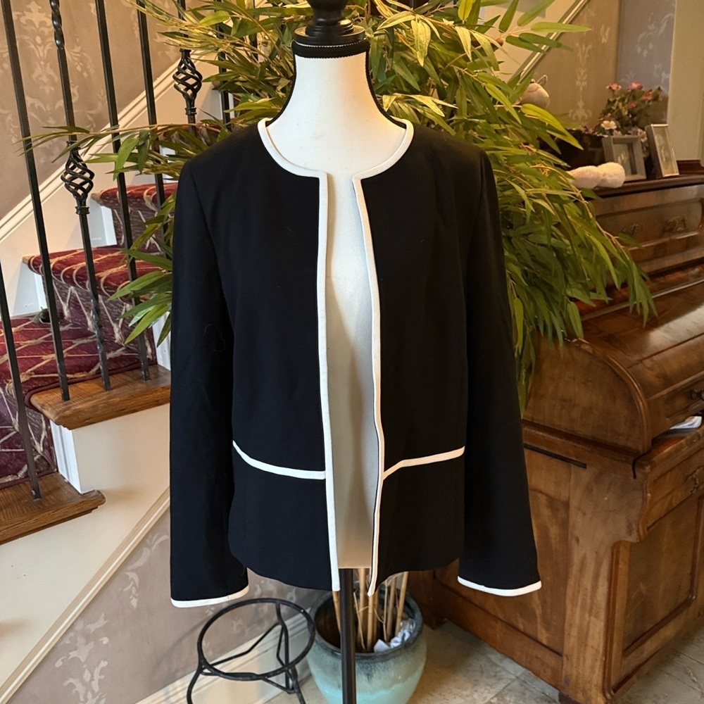 TALBOTS ladies jacket/cardigan, long sleeve size 12 fabric made in Italy - Picture 7 of 16
